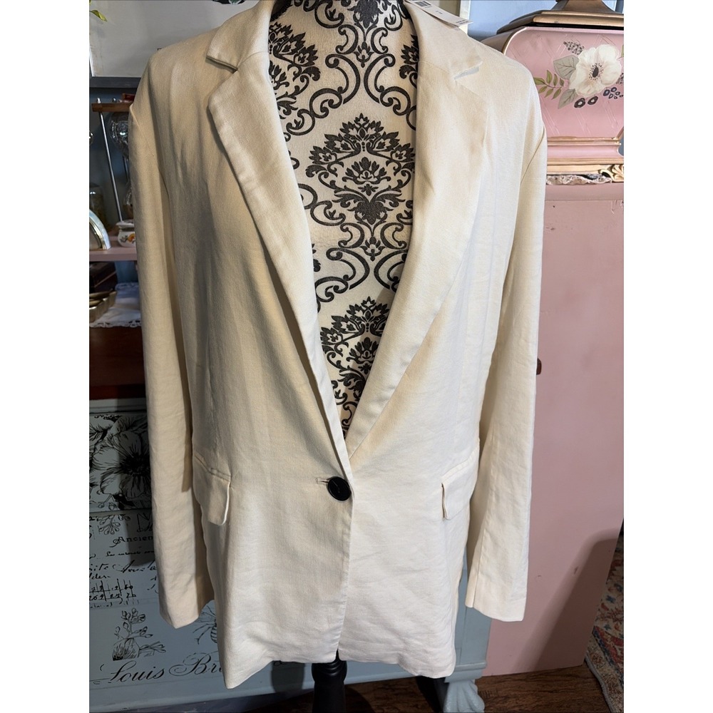 Maeve one button linen blend blazer. Light Beige Sz Medium. NWT